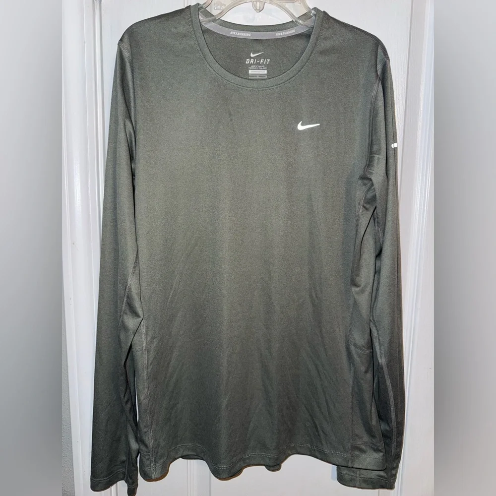 Nike Dri-FIT Grey Long Sleeve Running Top Size L